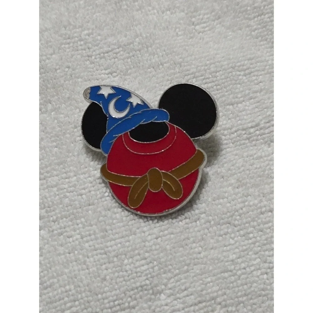 Disney - Sorcerer's Apprentice Mickey Hidden Mickey Pin -  2011